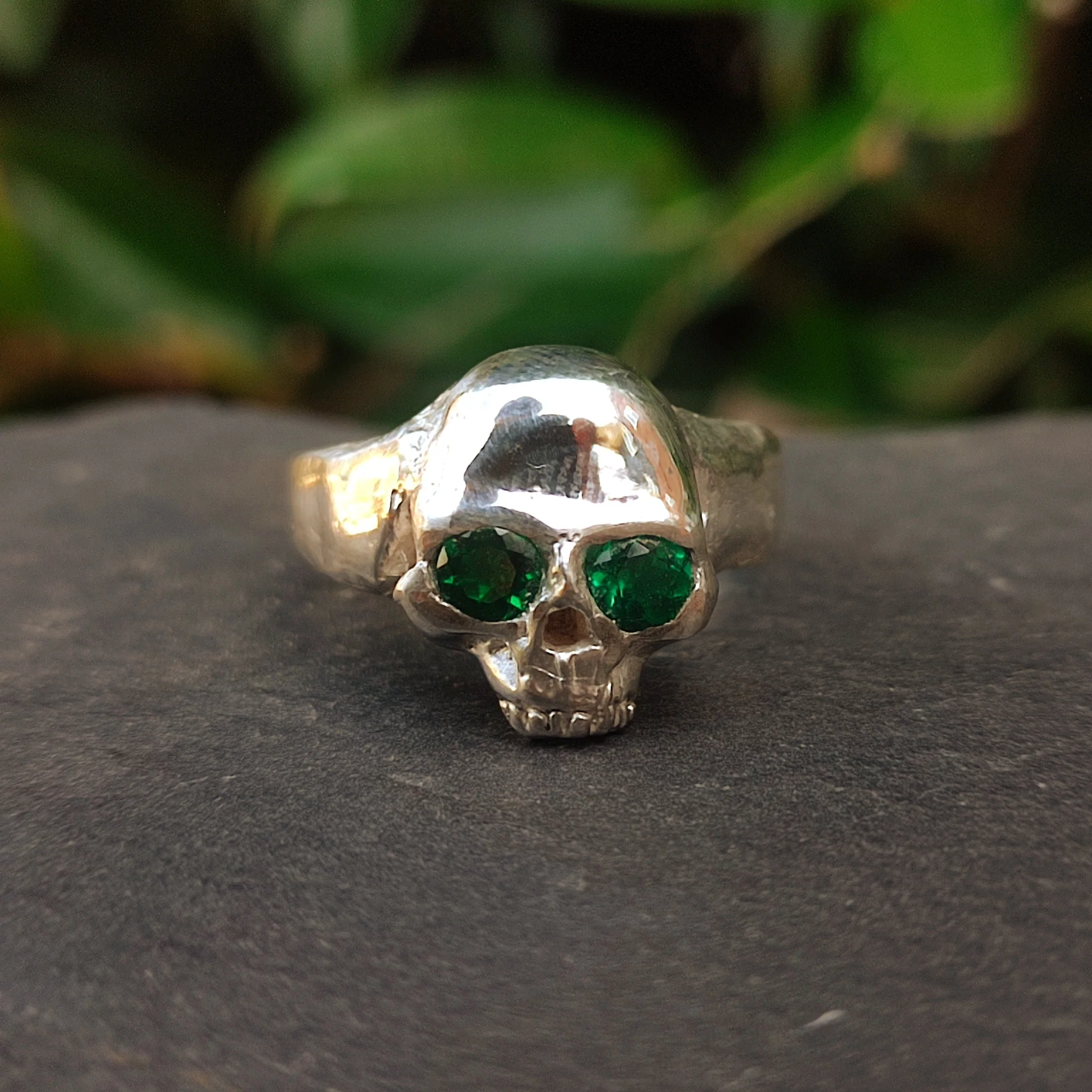 Emerald Skull Ring - Image 3