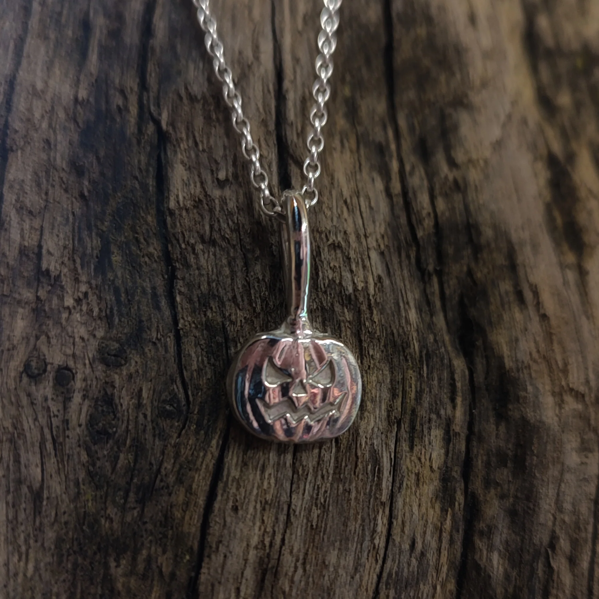 Silver Pumpkin Pendant - Image 3