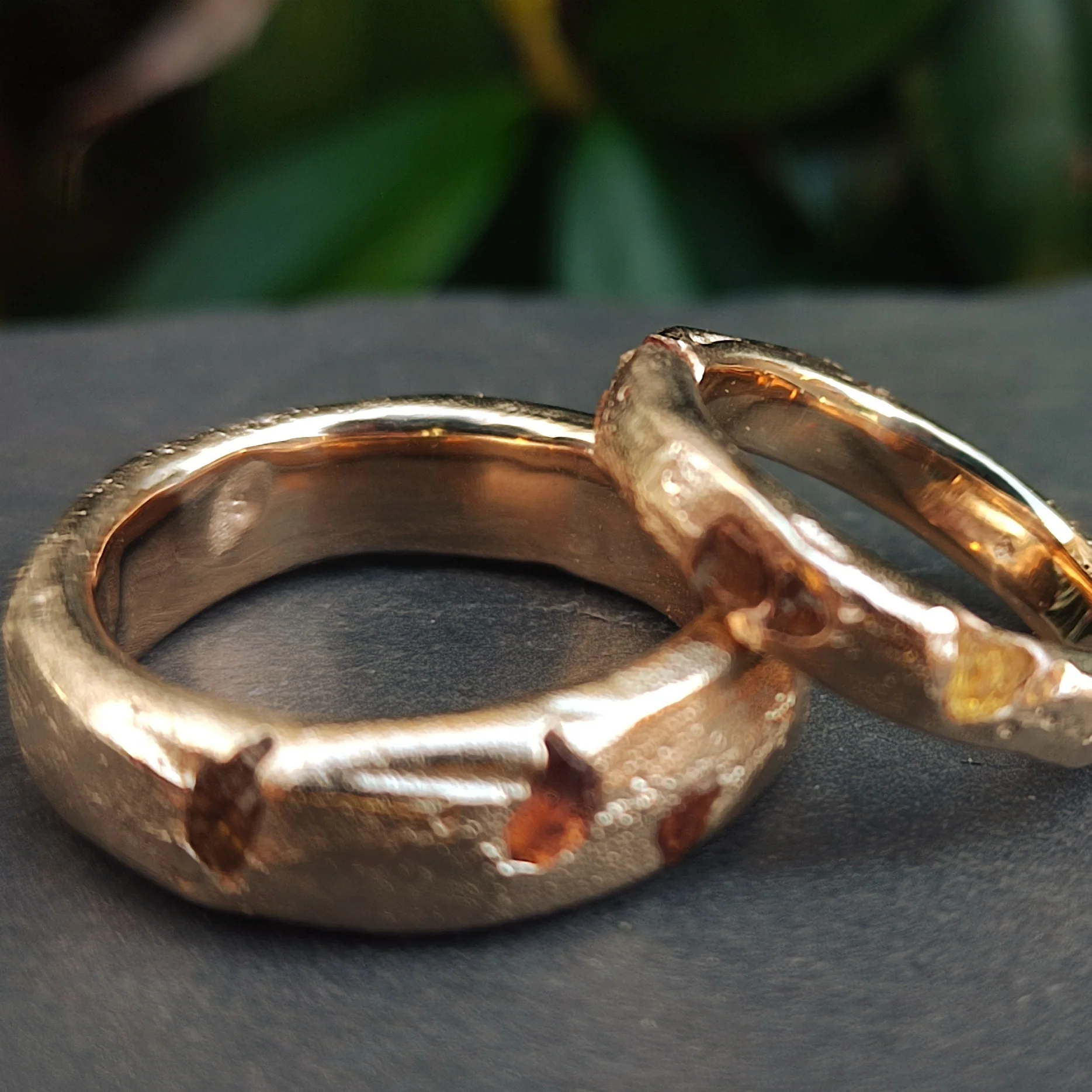 Raw Sapphire Band 9ct Gold- Custom - Image 3