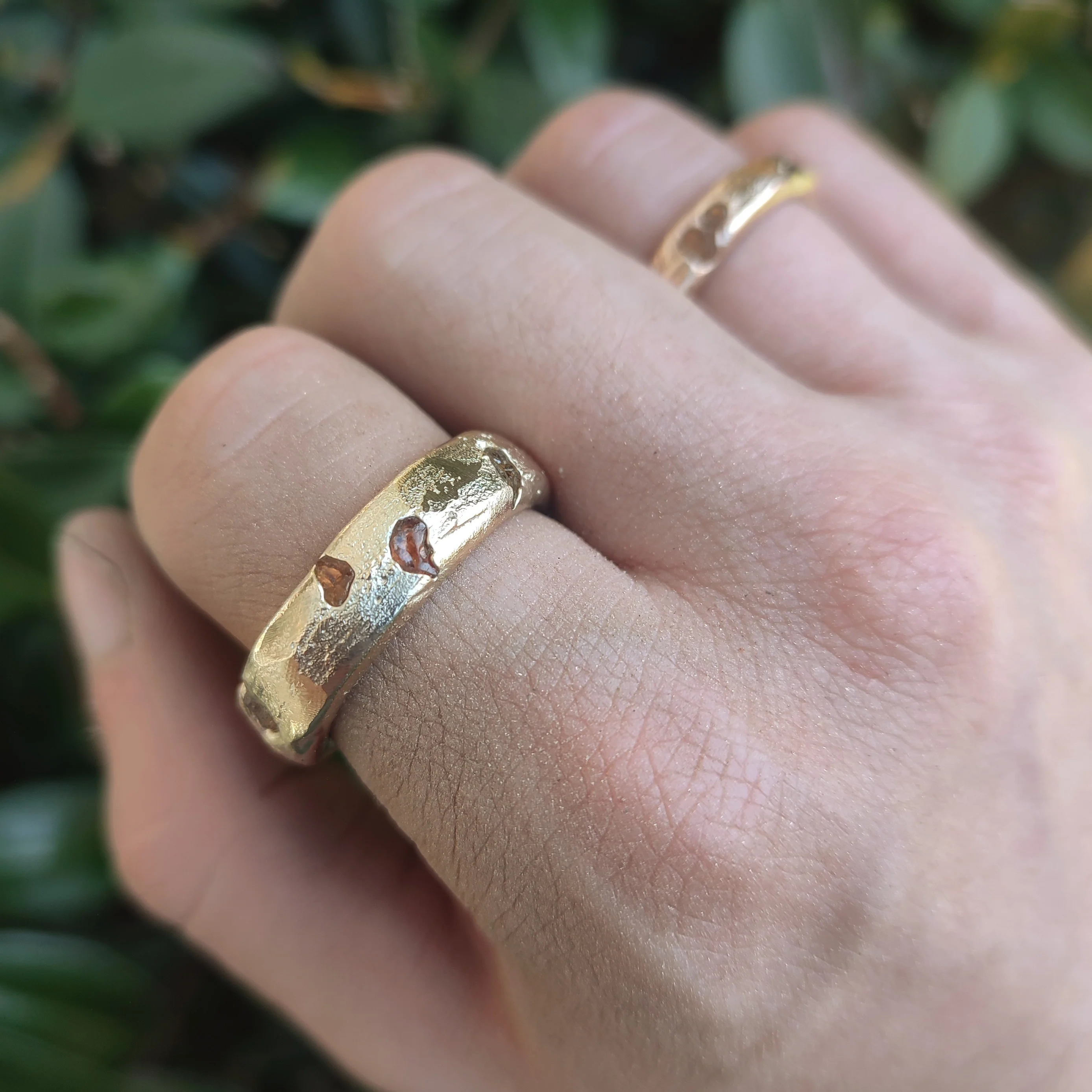 Raw Sapphire Band 9ct Gold- Custom - Image 4