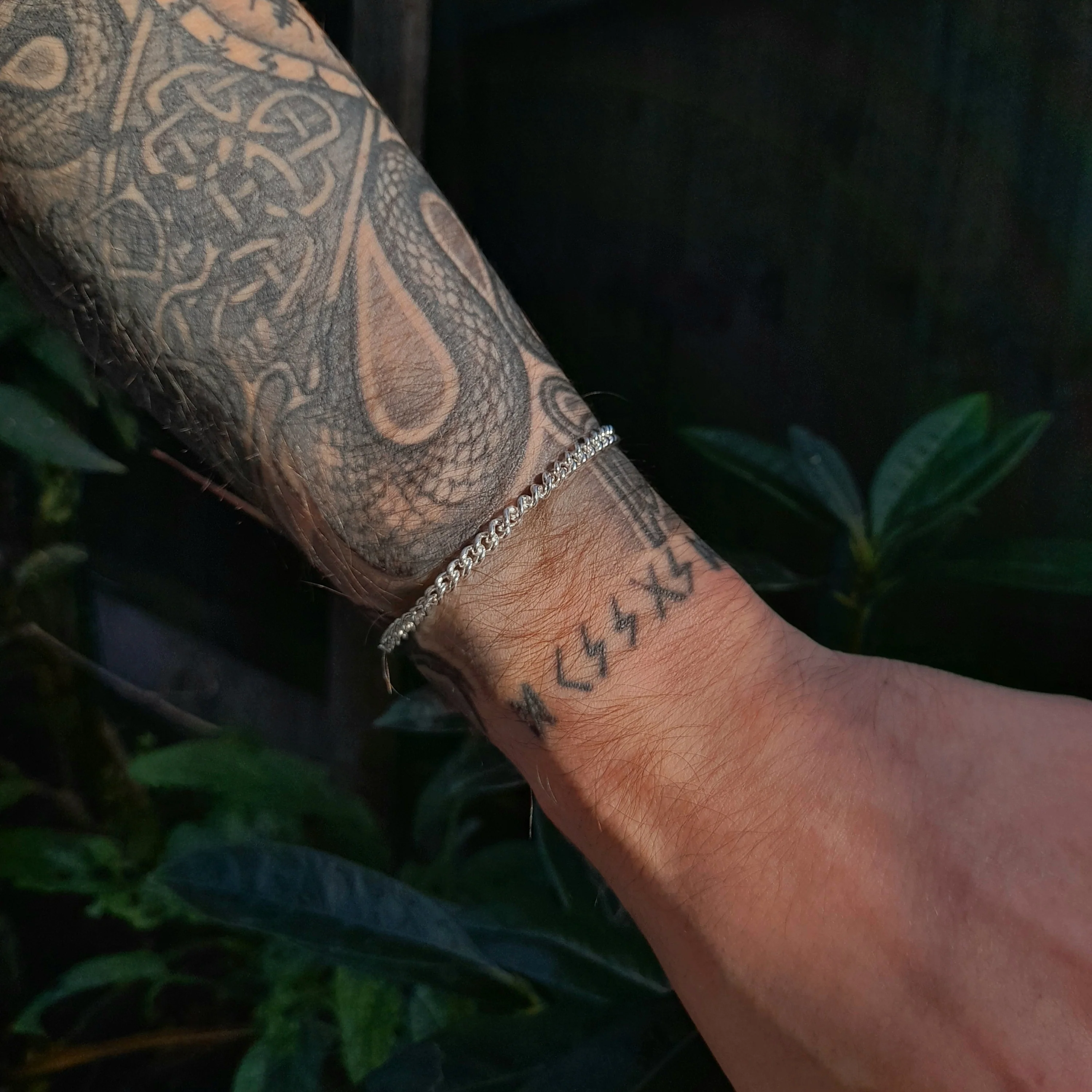 Silver Curb Bracelet - Image 5