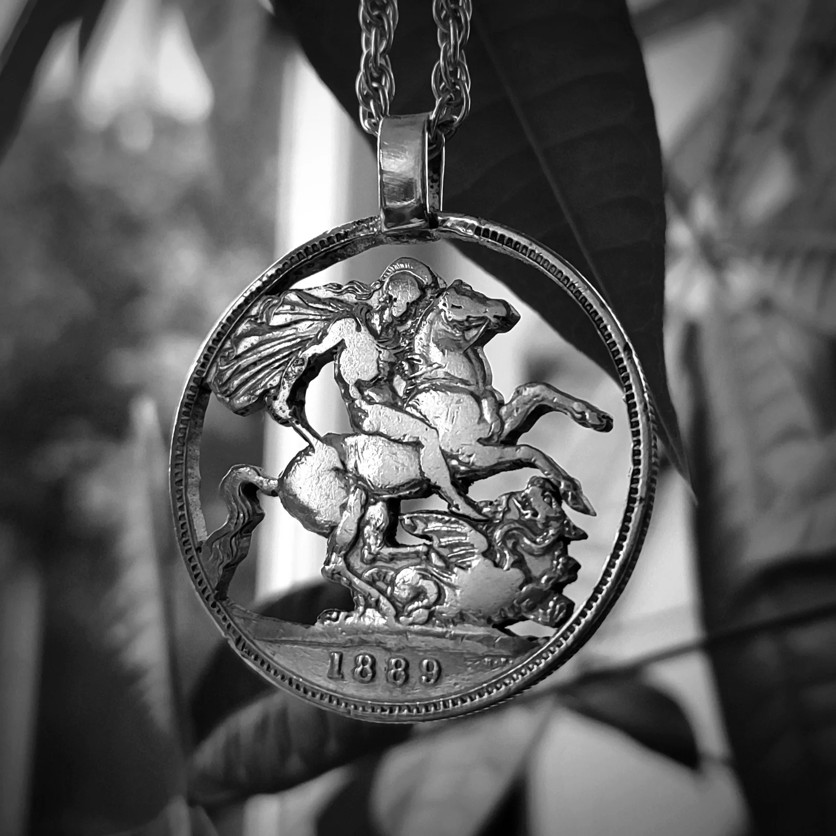 Victorian Crown Pendant - Image 4